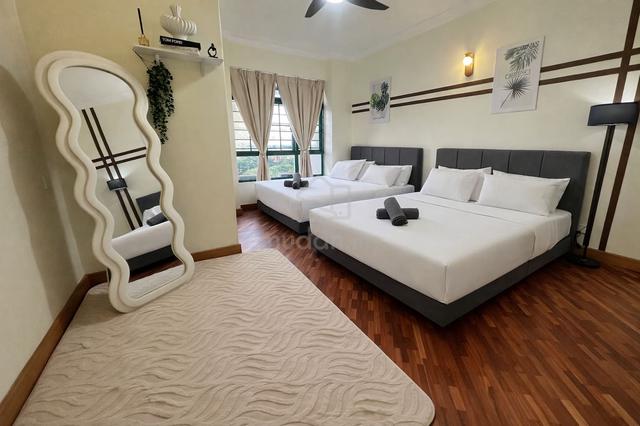 Straits View Condominium 1