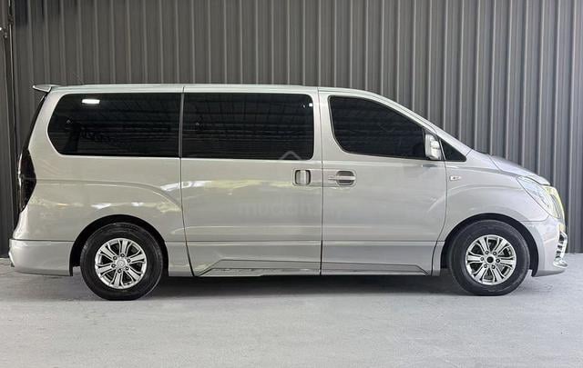 Hyundai GRAND STAREX 2.5 ROYALE (A) 2 POWER DOOR - 3
