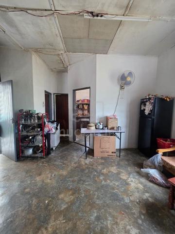 Taman Universiti SIngle Strorey Terrace Corner House 3bed Johor Bahru 1