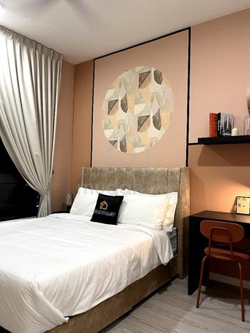 Master Bedroom with PRIVATE TOILET 2