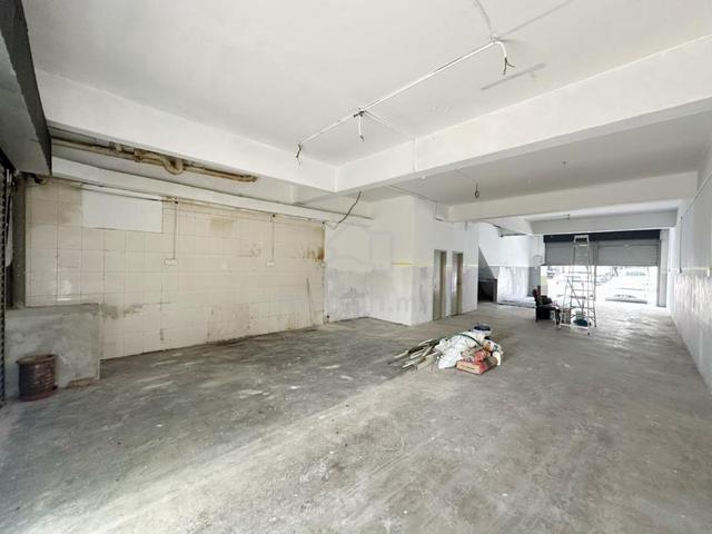 3 Storey/ Shoplot/ Austin Perdana/ Ground Floor/ Inner Road/ Tebrau 1
