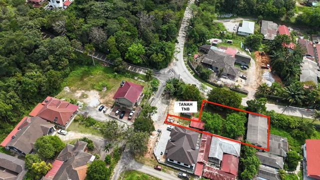 CORNER LOT FREEHOLD Tanah Lot Banglo Sg Merab 8000 sqft 1