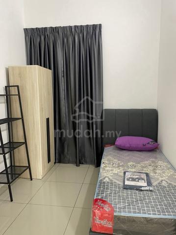 Small Room at Pavilion Residence Puchong Puteri IOI Rio(Female Only) 1