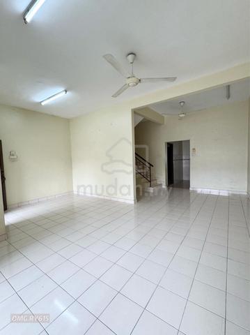 Good Condition 2 Storey 20X75 Kerongsang Bandar Puteri Klang for rent 1