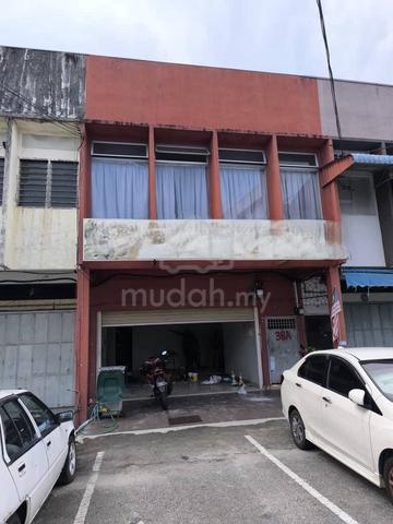 Kedai Dua Tingkat Open Facing 1