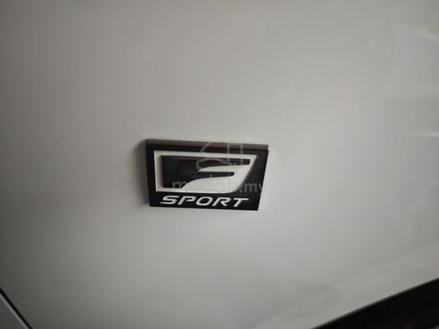 2022 Lexus IS300 2.0 F-SPORT SUNROOF DIM BSM UNREG - 4