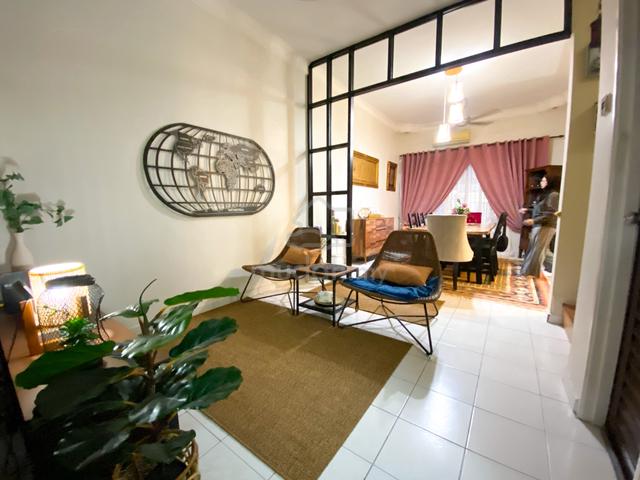 Bandar Puteri Klang 2 STOREY TERRACE HOUSE CANTIK, Renovated FREEHOLD 1