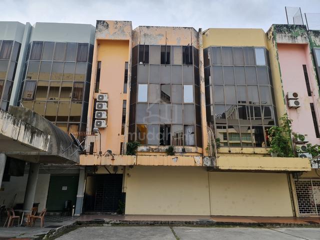 Sadong Jaya 4 Storey Shoplot | CL999 | Intermediate 1