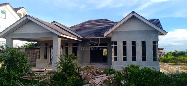 Banglo kg Raja, besut 1