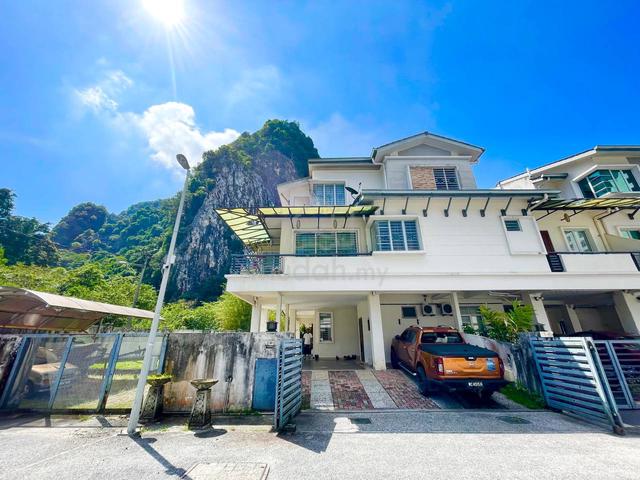 Corner Lot Duplex Townhouse (GF & 1st floor) Ariza Garden Villa 1