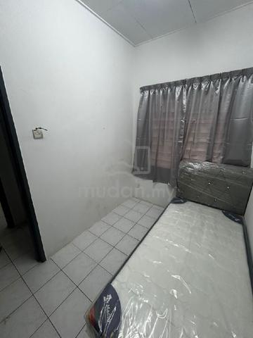 Room for rent 1