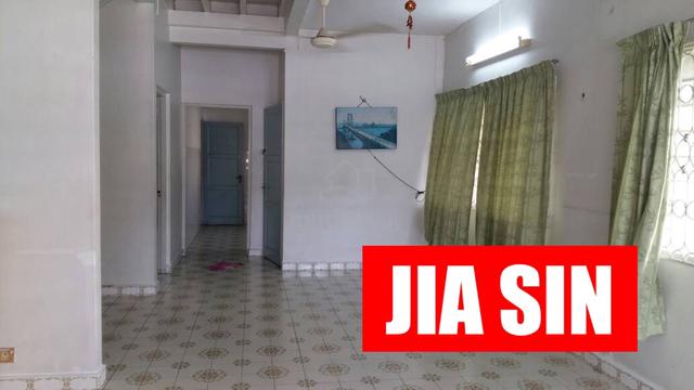 2-Storey Semi-Detached House for SALE @ Lebuhraya Tembaga, Greenlane 1