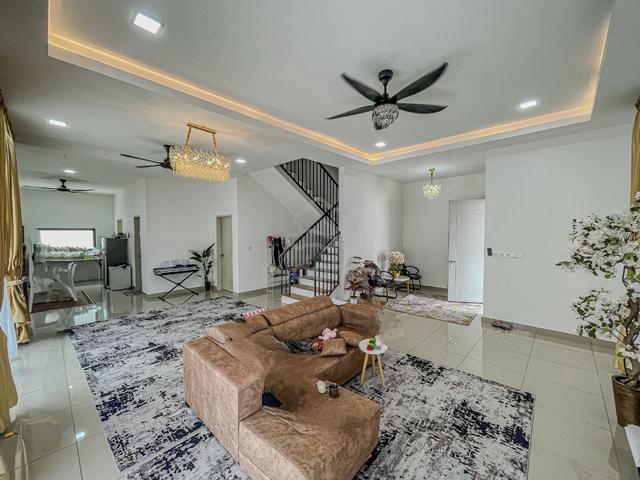 5Bed 5bath 📍Semi D GreenHill Park U10 Shah Alam dkt Uitm Puncak Alam 1