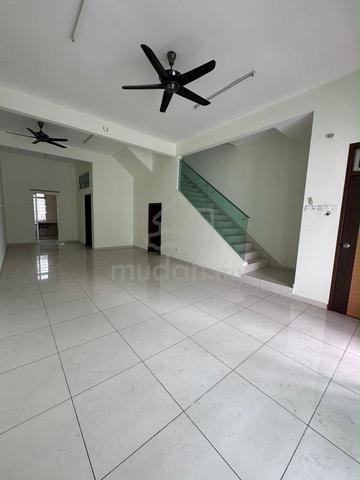 LA Garden @ Austin Crest double storey house for Sale 1