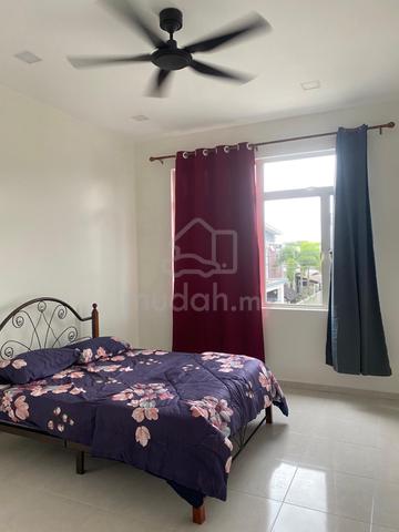 1.5 Storey bungalow at Senawang for rent 3