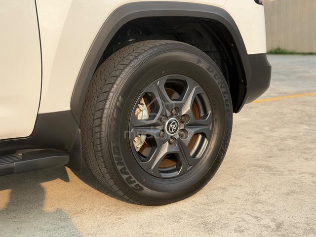 2023 Toyota LANDCRUISER 3.4 GR SPORT (A) - 4