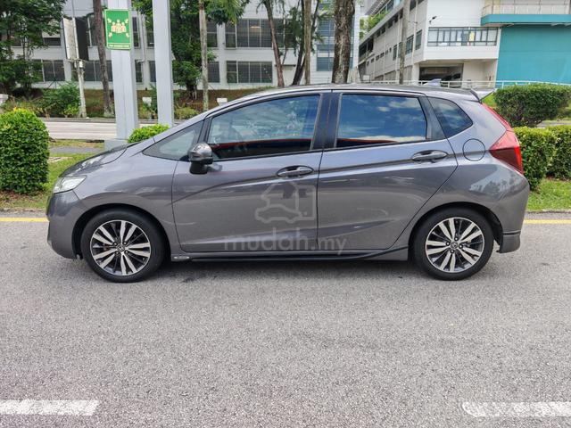 2016 Honda JAZZ 1.5 V (A) LEATHER SEATS - 4