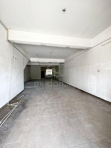 Ground Floor Shop Taman Mengkuang for RENT 2