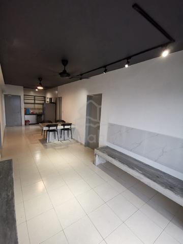 Residensi Desa Satumas 1