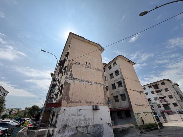 Palma Apartment (Bandar Country Homes) 1