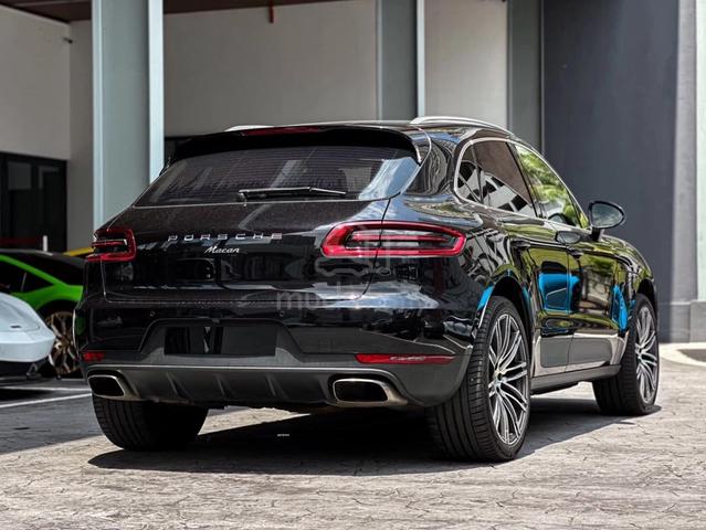 2016 Porsche MACAN 2.0 (A) - 2
