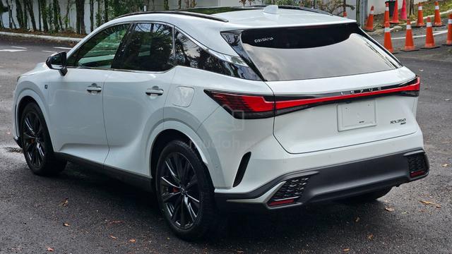 2023 Lexus RX350 2.4 F SPORT / 2ND ROW ELEC. SEAT - 3