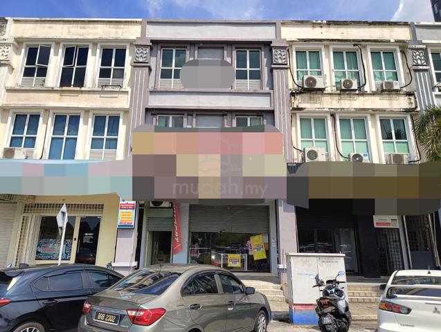 Kajang, Saujana Impian Shop office behind Lotus Kajang near MRT 1