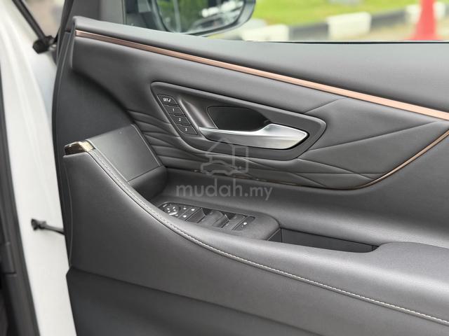 DIM R/MNTR 2025 Toyota ALPHARD Z 8k KM 5A - 4