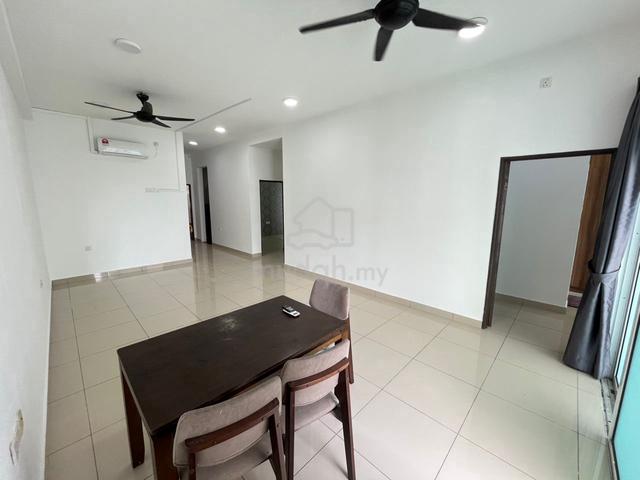 M Condominium @ Larkin 1