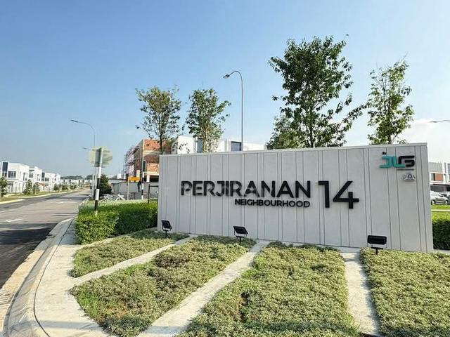 Double storey house at Perjiranan 14 Bandar Dato Onn for rent 1
