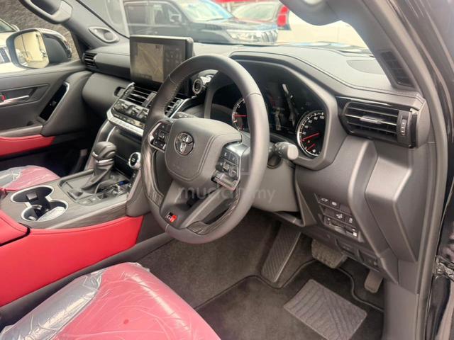 2024 Toyota Land Cruiser 300 GR-Sport 3.5 Petrol - 5