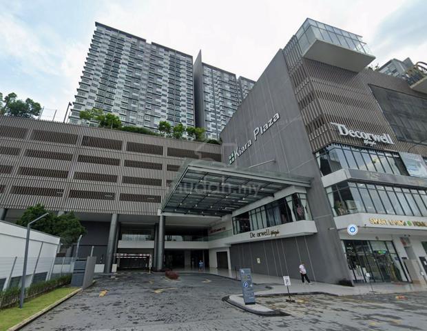 Kiara Plaza 1