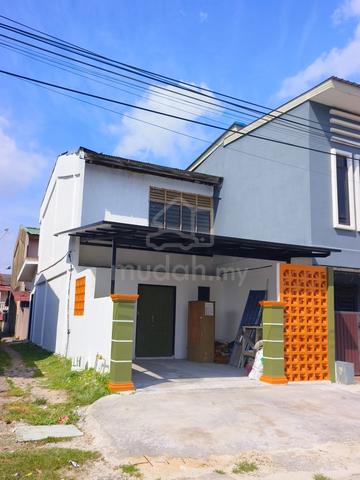 UNBLOCK VIEW- End Lot 2 Tingkat Taman Air Biru, Pasir Gudang- Renovate 1