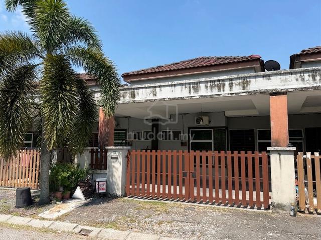 Kampar Putra 1 Storey Terrace -Facing Field Unblock View 1