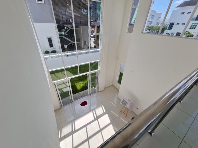 3 Storey Bungalow Taman Lembah Permai 5608'sf | Direct Developer 1