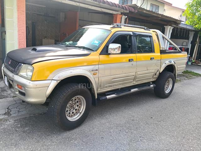 2001 Mitsubishi STORM 2.5 GLS (A) - 2