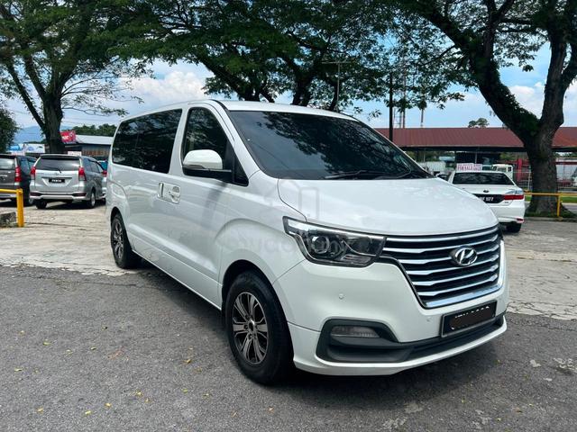 Hyundai GRAND STAREX 2.5 - 1