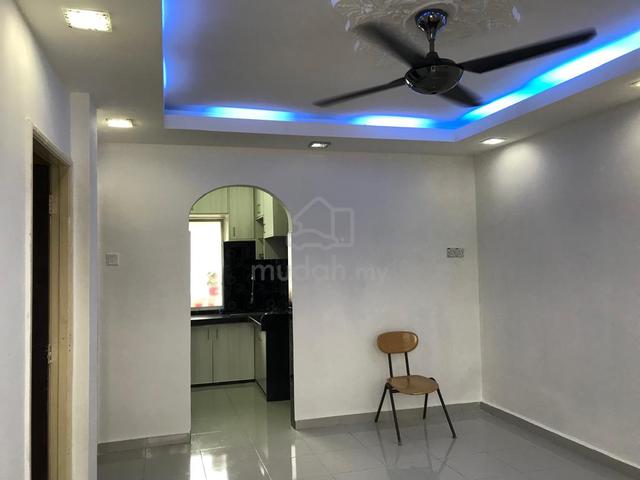 Desa Ixora 1