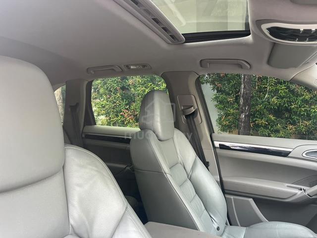 11/12 Porsche CAYENNE S 4.8 958 (A) DirectOwner - 5