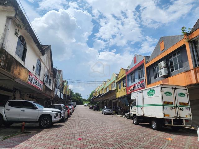 Skudai Taman Sri PUTRI SHOPHOUSE ROOM FOR RENT 1