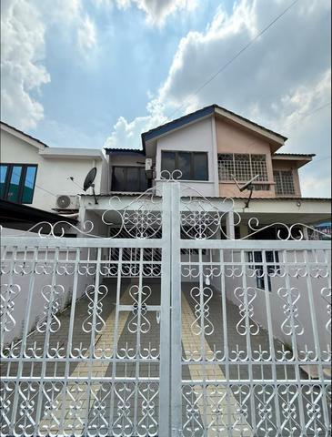 KL Cheras double storey house beside MRT 1
