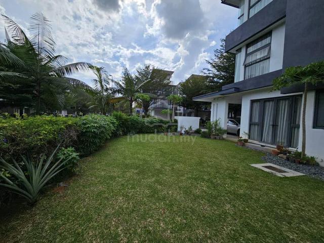 WITH PRIVATE POOL 🏊‍♂️ 3-Storey Semi-D @ Sera Twin Villa, Presint 8 4