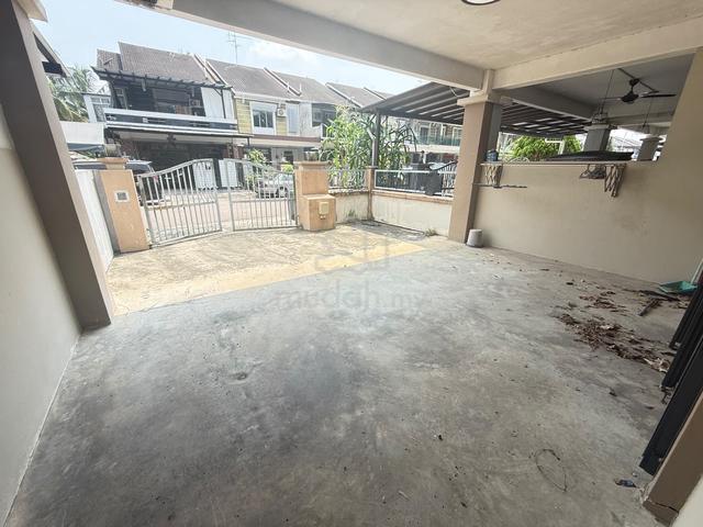 Taman pulai flora 4 bedroom 3 bathroom fully furnished UTM jb 1