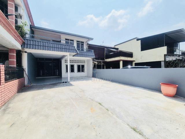 FACING OPEN! 2 Storey Terrace Seksyen 10, Shah Alam 1