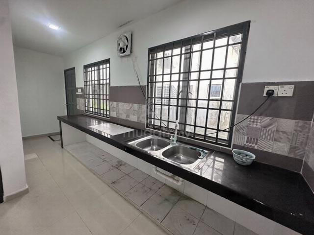 Bandar Puteri Klang Reno 1