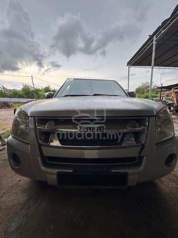 2010 Isuzu D-MAX 2.5 DDI ITEQ 4X4 (PREMIUM) - 3