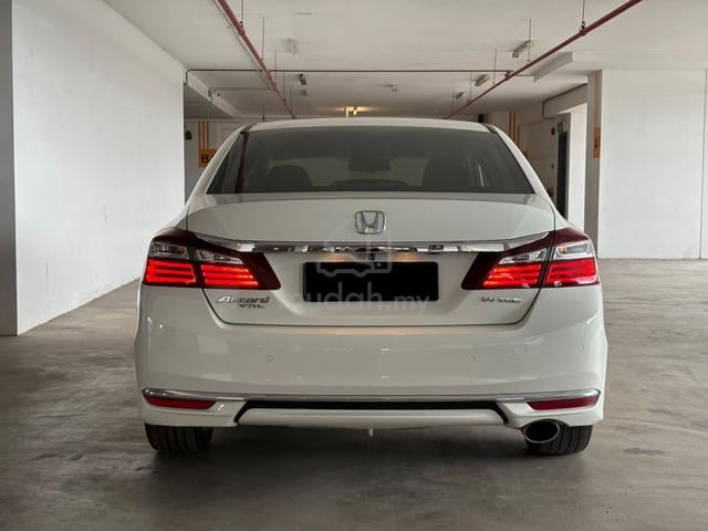[FULL LOAN/ 3YR WARRANTY] 2017 Honda ACCORD 2.0(A) - 4