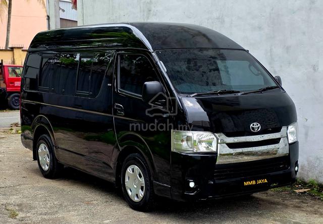 Toyota Hiace KDH200 2.7 Petrol Highroof Window Van - 1