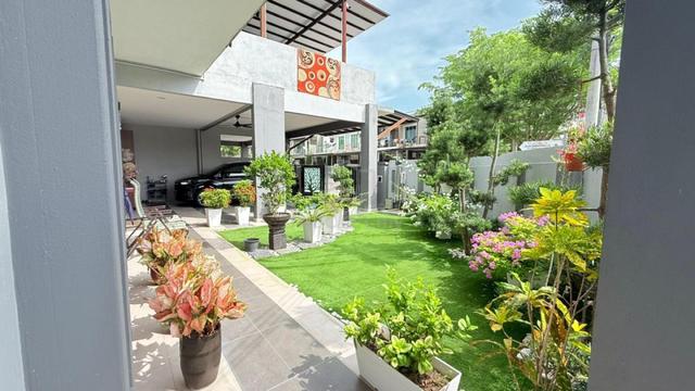 IDAMAN BAYU,Sendayan Corner Lot,fully renovated extend modern design 1