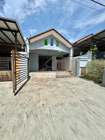 Single Storey Terrace House @ No. 11206, Bandar Putra Kulai 1